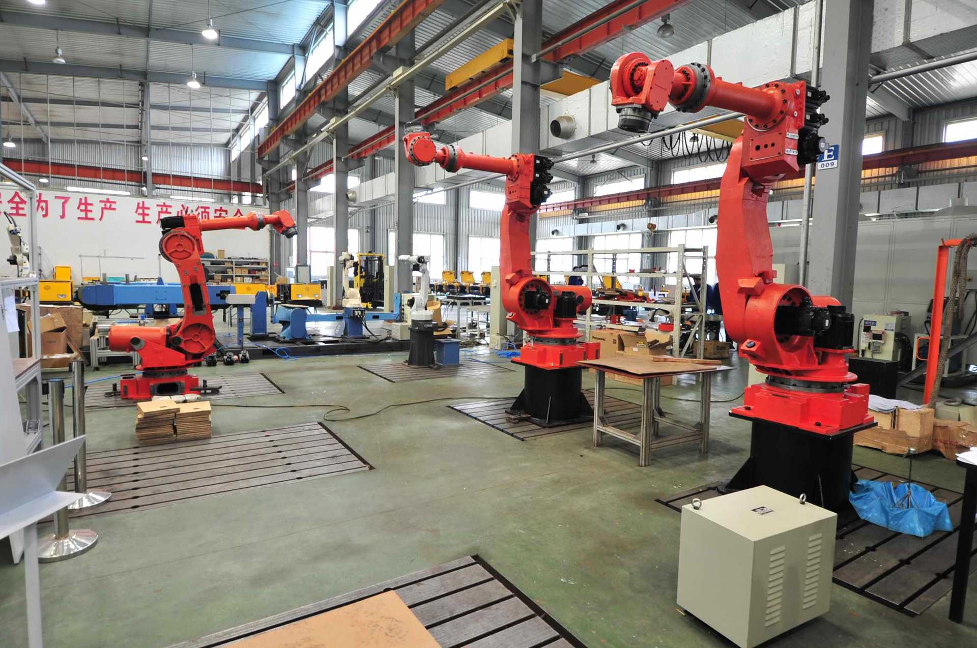 廣東機器人-工廠機器人-自動化機械手
