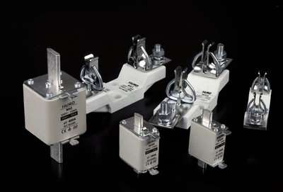 廠家直銷填料方管熔斷器滬工電器正品保證量多價優(yōu)